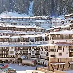 Apartment Ski-in Ski-out Studio, Grand Monastery,