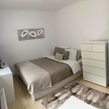 Daire Ski-in Ski-out Studio, Grand Monastery, *