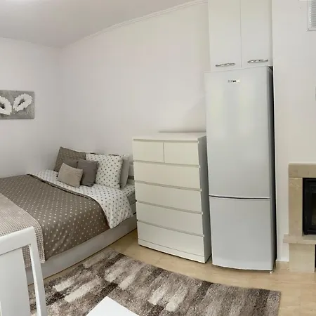 Ski-in Ski-out Studio, Grand Monastery, Daire Pamporovo