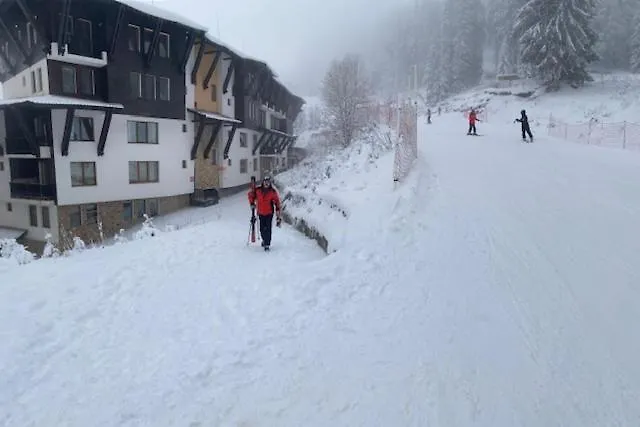 Ski-in Ski-out Studio, Grand Monastery, Apartment